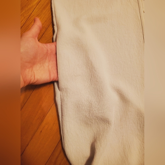 Aritzia Babaton Glen Tie Waist shirt dress. Beige. Size S. Collar. - Picture 10 of 10